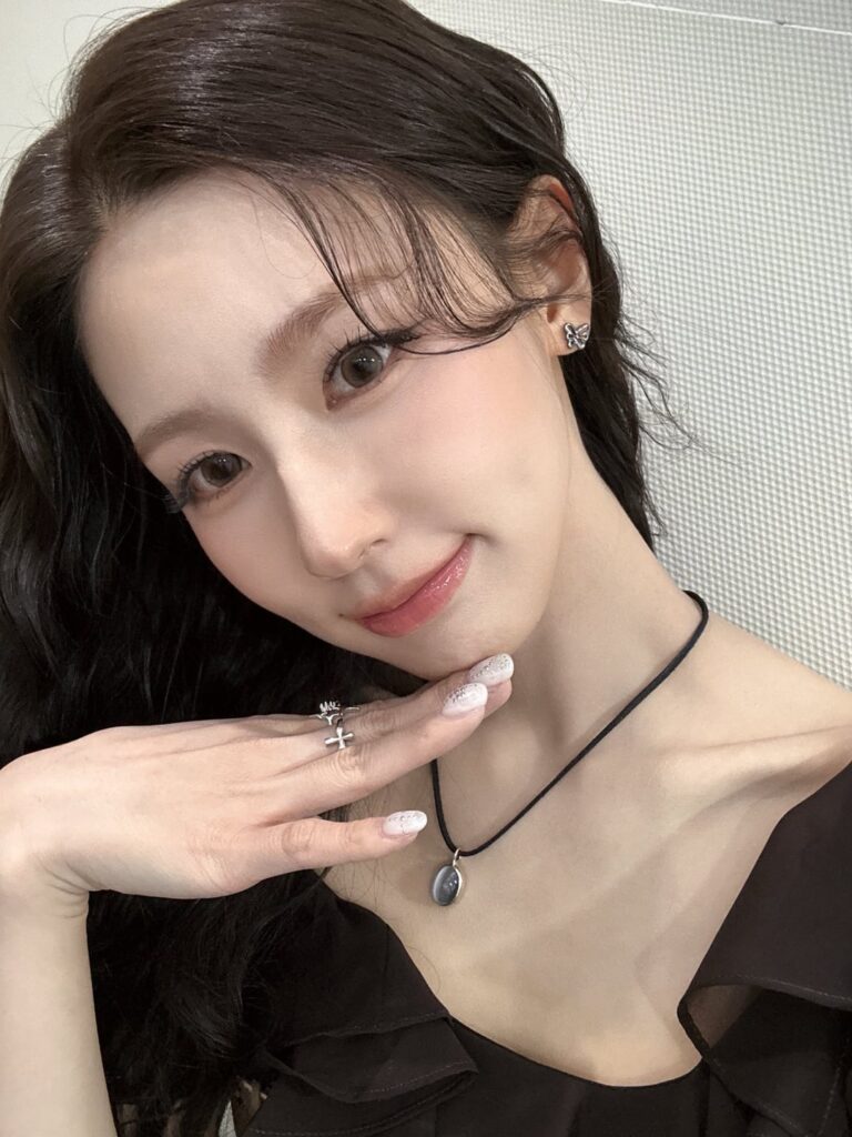 251115 التحديث الرسمي - مييون في Music Bank