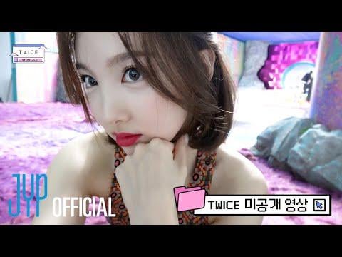 251126 تحديث يوتيوب - [📂Secret Cut] 35_نايون أكبر كفاح.mp4 ⏵ تصوير الفيديو الموسيقي 'MORE & MORE'