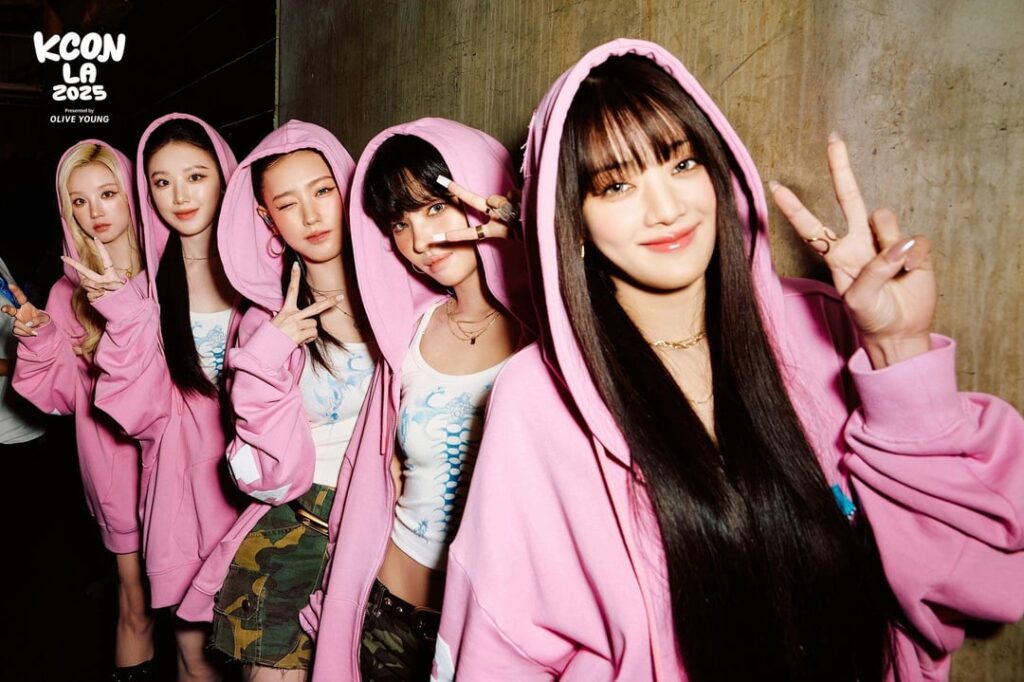 251107 تحديث تويتر الرسمي لـ KCON مع i-dle - تفريغ صور خلف الكواليس لـ KCON LA 2025 (الجزء الثاني)