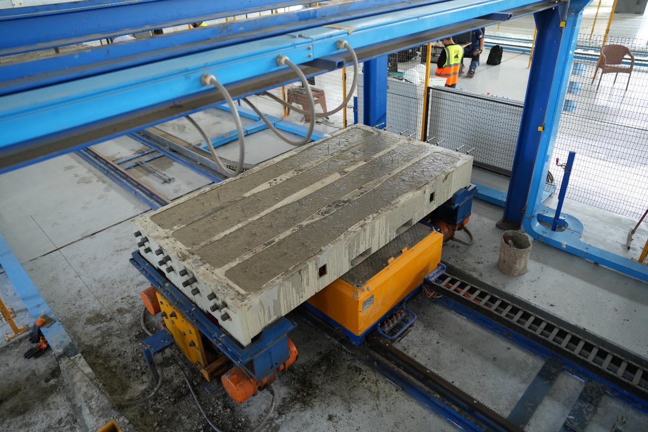 مصنع إنتاج الفلنكات الخرسانية - توضيحية