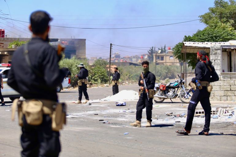 قوات الأمن السورية تنتشر في محيط محافظة السويداء استعدادها لدخولها عقب التوصل إلى اتفاق جديد لوقف إطلاق النار--من وكالة الأنباء السورية