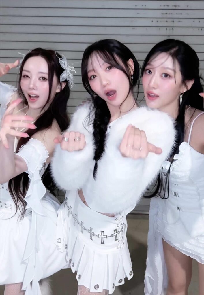 لوفليز ريو سوجيونج، كي، جيونج يين - توينكل (تحدي الرقص) (251220)