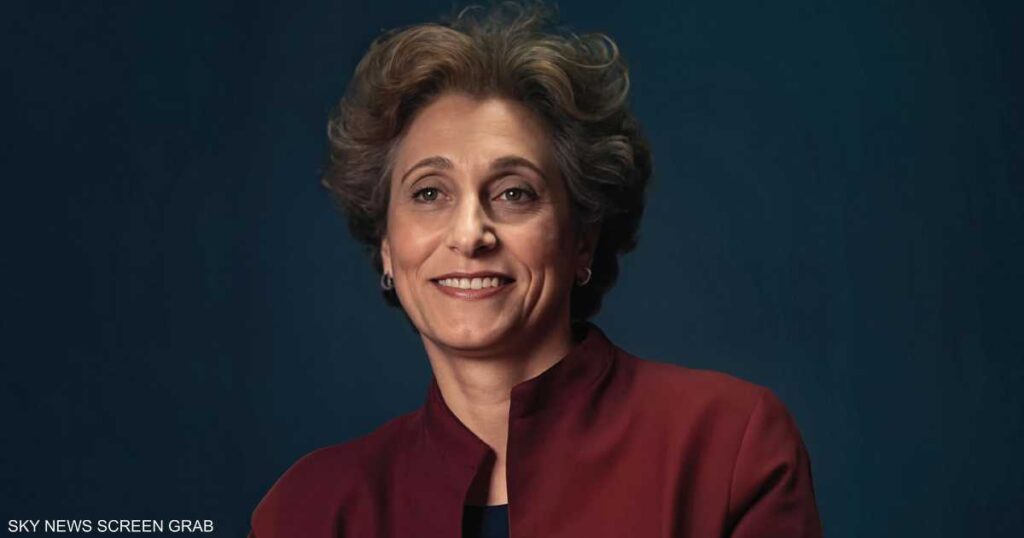 محمد بن راشد يهنئ سعاد العامري الفائزة بـ"نوابغ العرب 2025"