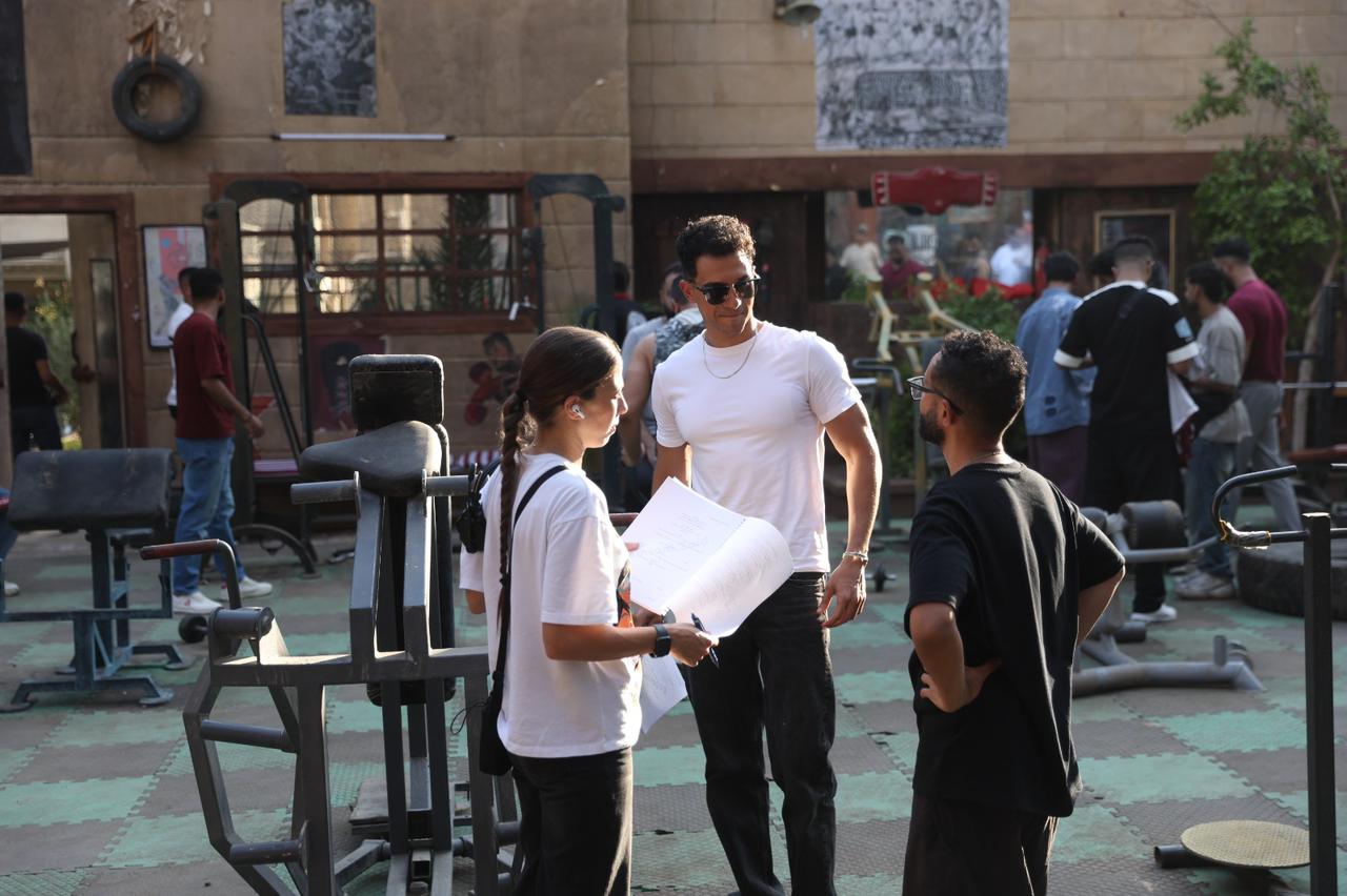 كواليس مسلسل بطل العالم