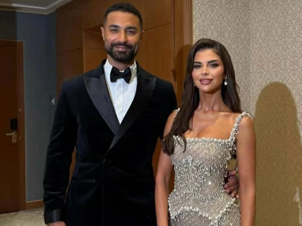 كريم فهمي: الخناقات سبب استمرار زواجي 12 عامًا.. والمشاكل بدأت من أول يوم جواز كريم فهمي وزوجته