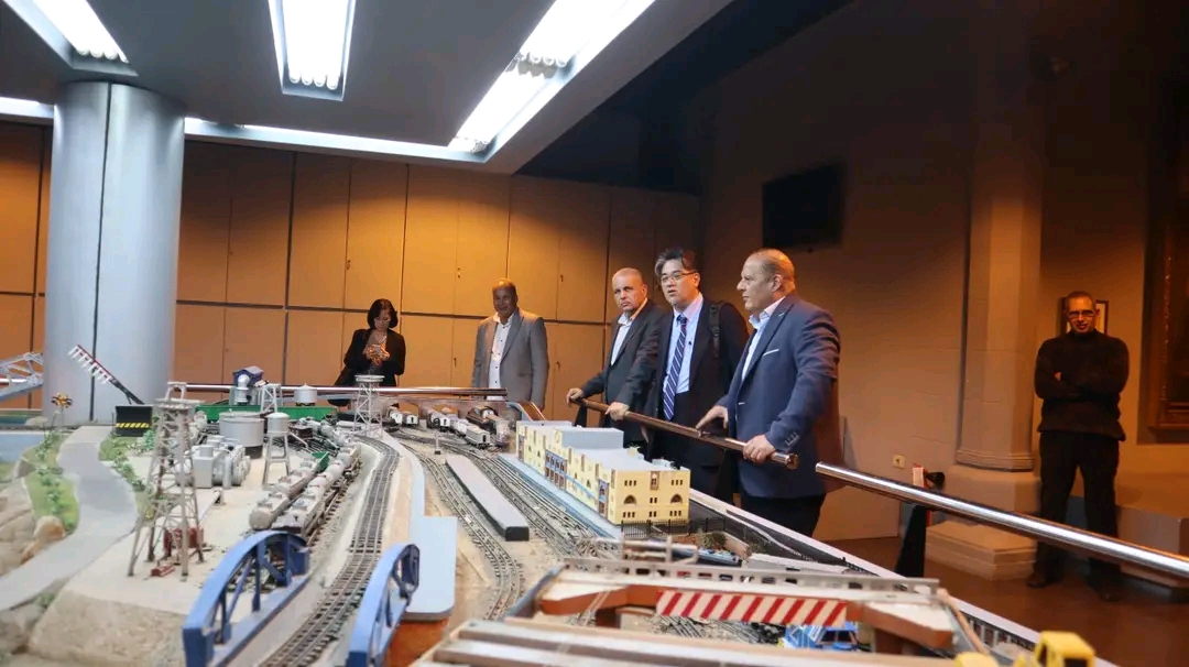 جانب من زيارة الجانب الياباني بمتحف السكة الحديد