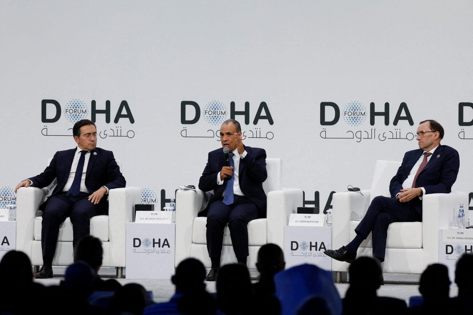 مصر تدعو إلى نشر قوة استقرار دولية في غزة “بأسرع وقت” مصر تدعو إلى نشر قوة استقرار دولية في غزة "بأسرع وقت"