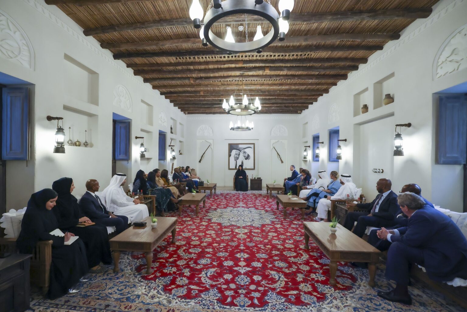 لطيفة بنت محمد تلتقي أبرز قادة الأعمال والعمل الخيري في إفريقيا لطيفة بنت محمد تلتقي أبرز قادة الأعمال والعمل الخيري في إفريقيا