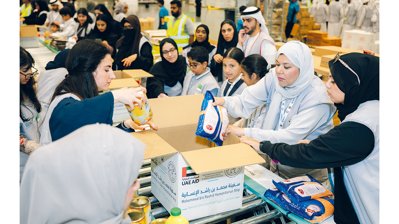 آلاف المتطوعين شاركوا في تعبئة الوجبات. من المصدر