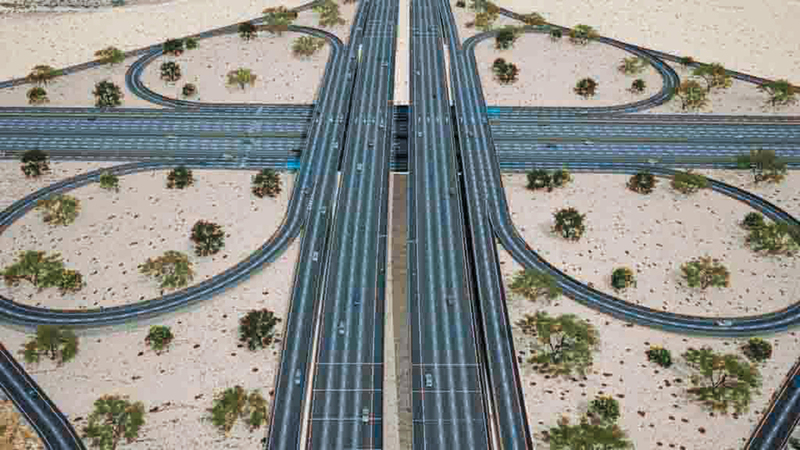 «طرق دبي» تطور تقاطع شارع زايد بن حمدان مع شارعَي العوير والمنامة تطوير تقاطع شارع الشيخ زايد بن حمدان مع شارع العوير. من المصدر