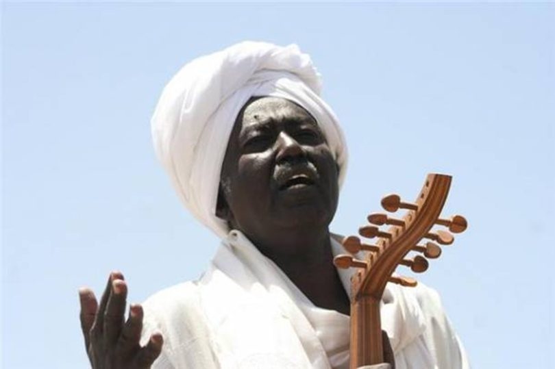 رحيل أيقونة الموسيقى والتراث الفنان السوداني عبدالقادر سالم رحيل أيقونة الموسيقى والتراث الفنان السوداني عبدالقادر سالم