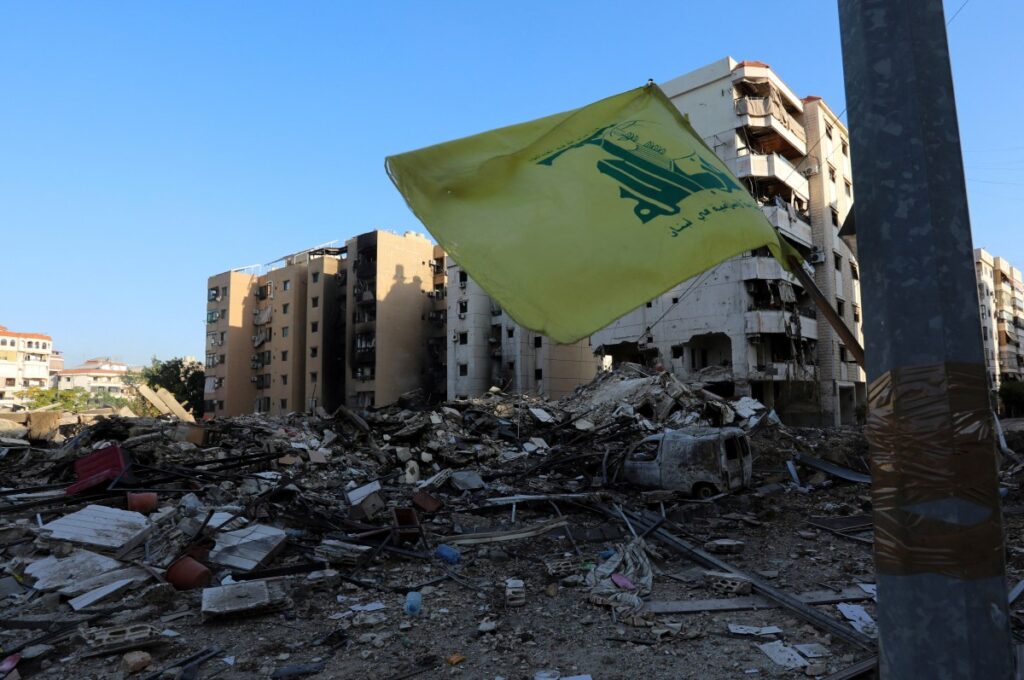 مساع سعودية وفرنسية وأمريكية لدفع خطة نزع سلاح حزب الله مساع سعودية وفرنسية وأمريكية لدفع خطة نزع سلاح حزب الله