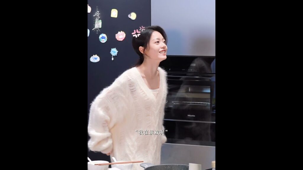 انظروا، بذرة السعادة بدأت تنبت.🌱 امنحني الأمل #shineonme #songweilong #zhaojinmai #cdrama #iqiyi