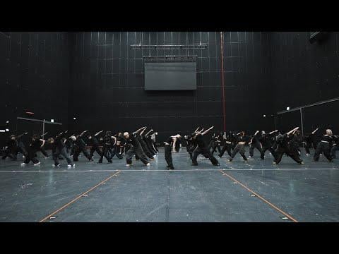 جيني (BLACKPINK) - مدينة سيول + ZEN + إعجاب بجيني (بروفة أداء MMA 2025)