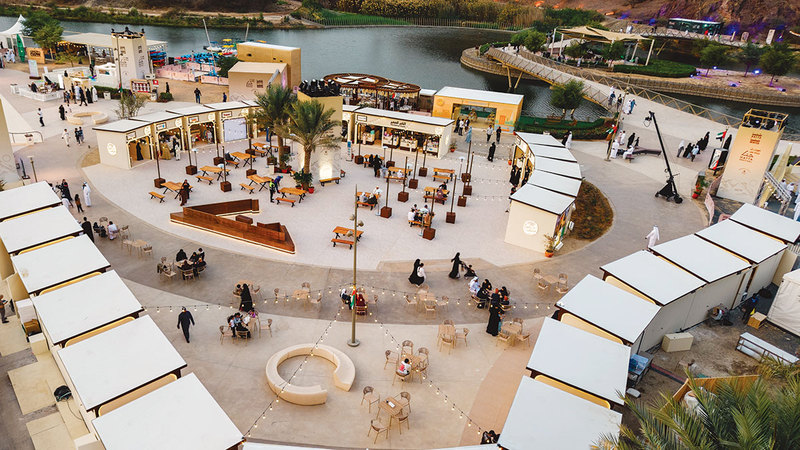 بين جنبات «شتانا في حتّا».. مشروعات «بكل فخر من دبي» وتجّار في عُمر الورد