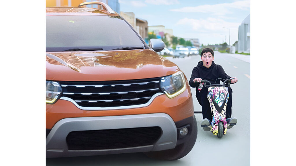 دراجات كهربائية «غير مرئية» تتجول في الشوارع الداخلية وتربك السائقين