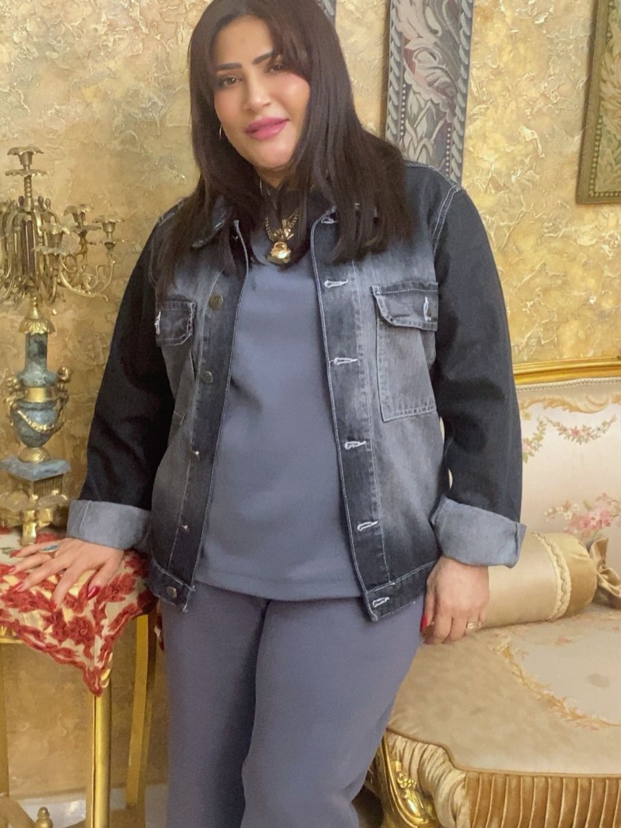 الفنانة بدرية طلبة