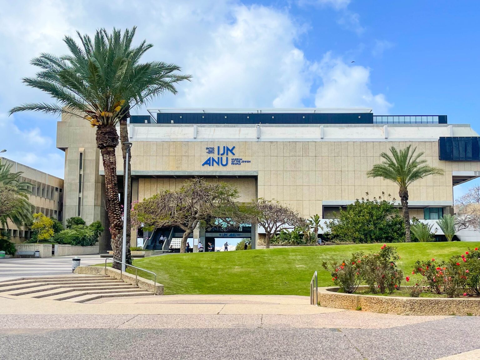 هجرة العقول.. هآرتس: ربع علماء الرياضيات يعيشون خارج إسرائيل | سياسة