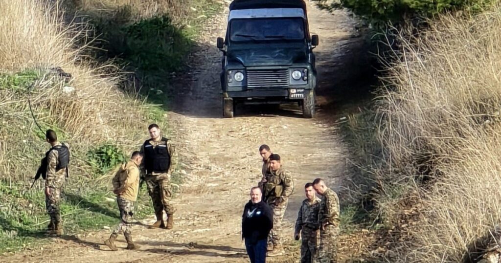 فتح تسلّم دفعة جديدة من السلاح الثقيل من مخيم عين الحلوة للجيش اللبناني