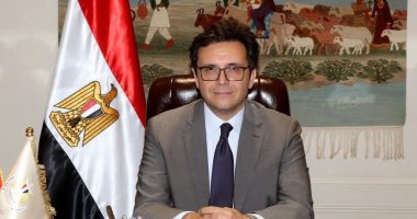 وزير الثقافة يشارك فى تشييع جنازة والدة هانى رمزى