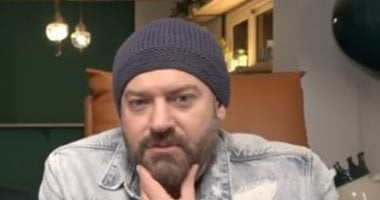 القصة الكاملة لاعتذار عمرو يوسف عن الألفاظ الجريئة