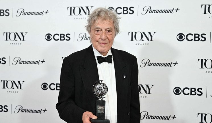 وفاة الكاتب المسرحي البريطاني توم ستوبارد الحائز جائزة أوسكار عن "شكسبير عاشقاً" 