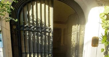 تزامناً مع عرض فيلم الست.. شاهد منزل أم كلثوم بمنطقة الزمالك تزامناً مع عرض فيلم الست.. شاهد منزل أم كلثوم بمنطقة الزمالك