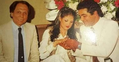 غياب عادل إمام عن حضور جنازة شقيقته بمسجد الشرطة وحضور أحمد السعدنى وصول جثمان شقيقة عادل إمام لمسجد الشرطة ومحمد ورامى إمام أبرز الحضور