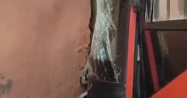 دخل علينا غرفة النوم.. تفاصيل اقتحام أتوبيس مدارس شقة سكنية فى بدر.. صور