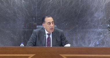 رئيس الوزراء: نركز من الآن على خفض معدلات الفقر وإحداث نقلة فى حياة المواطن