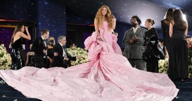 نجمات خطفن الأنظار على الريد كاربت خلال عام 2025.. شاكيرا أبرزهن