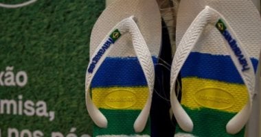 شبشب برازيلي يشعل أزمة سياسية بسبب القدم اليمني.. اعرف القصة