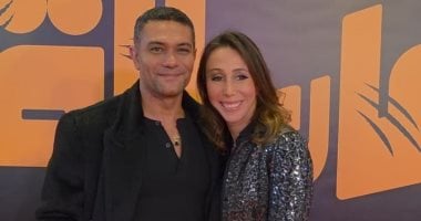 آسر ياسين يحتفل بالعرض الخاص لفيلم إن غاب القط.. وزوجته تسانده