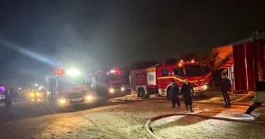 السيطرة على حريق مخزن قطع غيار سيارات فى القطامية دون إصابات.. صور السيطرة على حريق مخزن قطع غيار سيارات فى القطامية دون إصابات.. صور