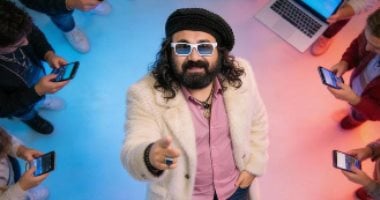 نادر أبو الليف: سعيد بنجاح أغنية كده كتير وفقدنا المشاعر والقيم