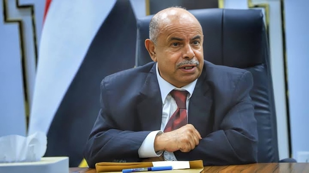 محافظ حضرموت في الرياض يصدر تعليمات مناهضة لخيارات شعب الجنوب وسط تأييد شامل للقيادة الجنوبية - الأمناء نت