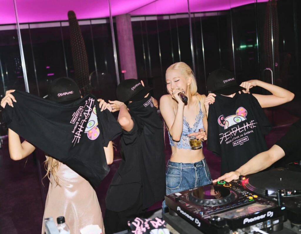 251231 تحديث جيني على الانستقرام مع روزي