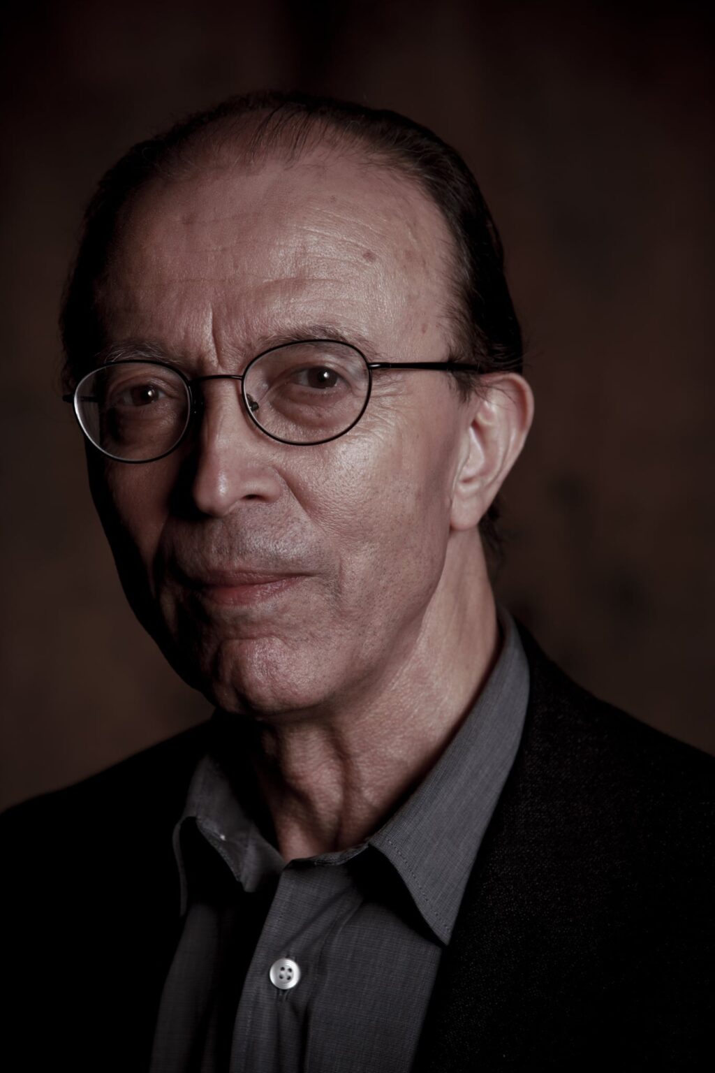 نور الدين الصايل.. خطوةٌ في الضوء وأخرى في الحلم – تيل كيل عربي