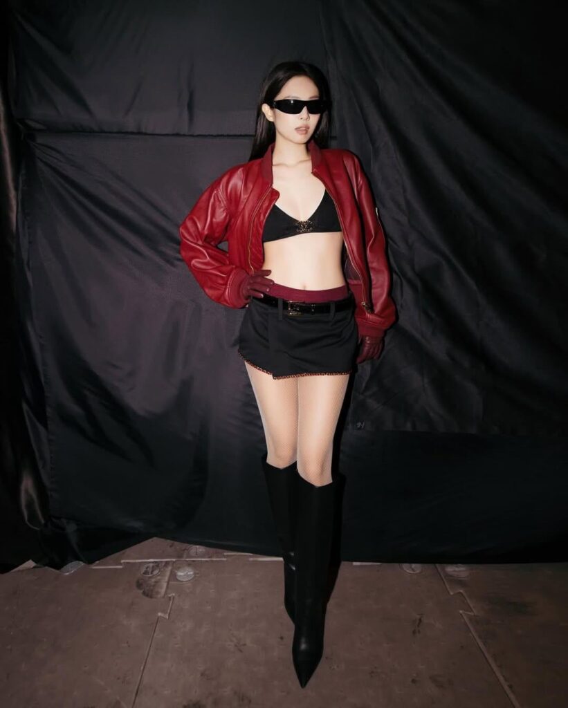 251201 تحديث انستقرام voguesingapore مع جيني