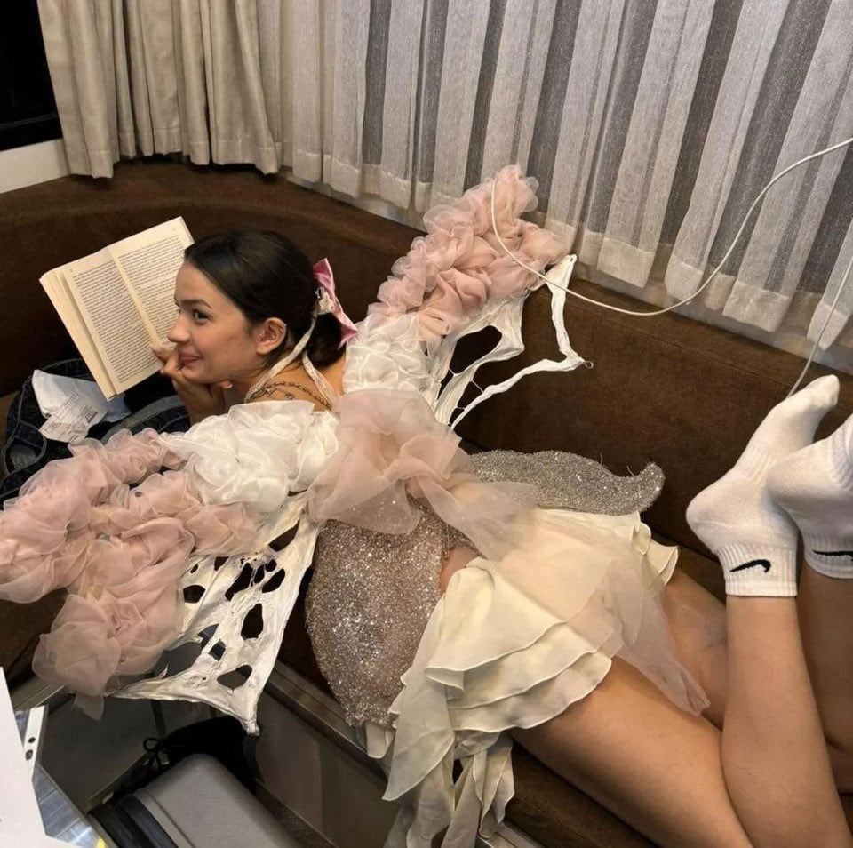 Feride Özdinç Ayakları 🔥