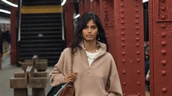 بعد تألقها في عرض شانيل.. معلومات عن العارضة الهندية بافيذا ماندافا