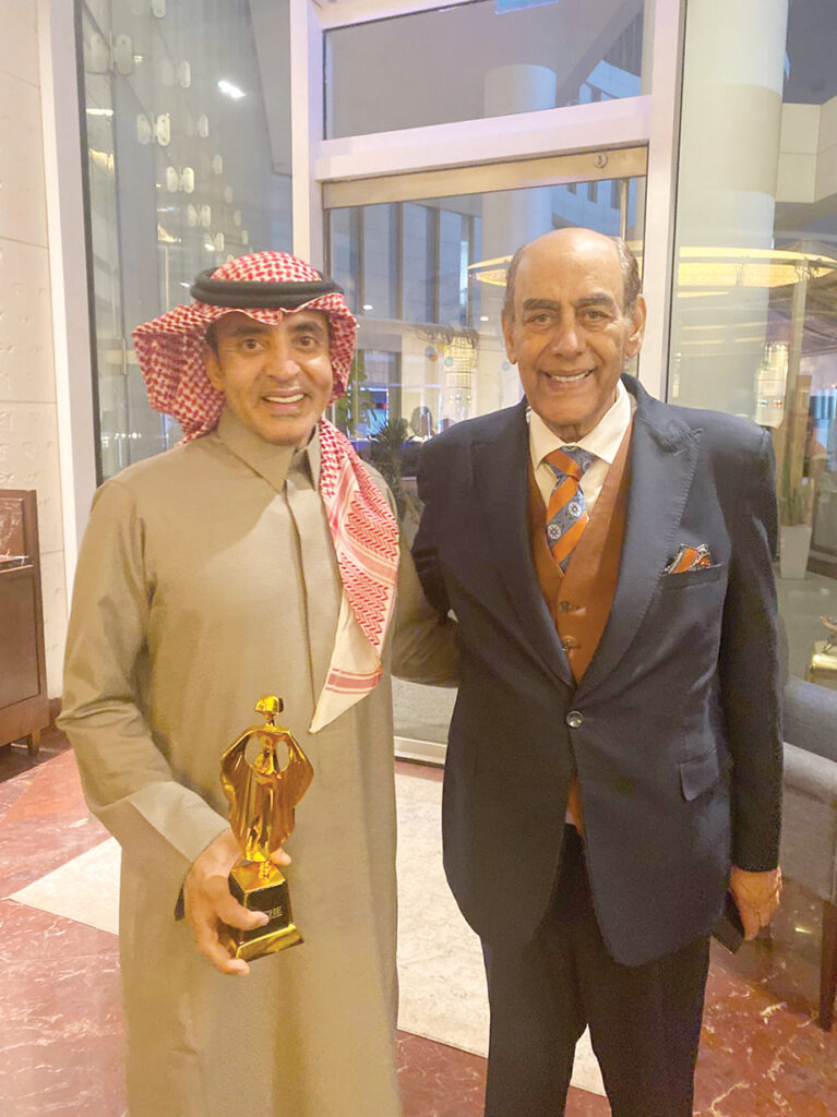 جريدة الرياض | جوائز نيش العالمية تمنح عبدالرحمن الناصر جائزة التميز لعام "2025"