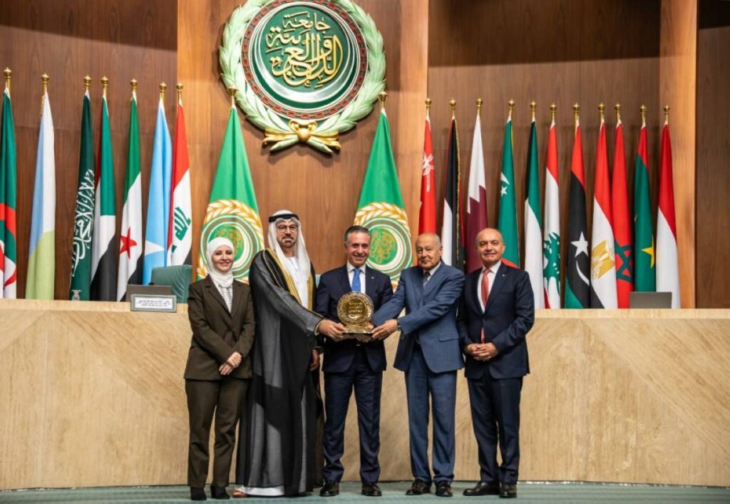 برعاية محمد بن راشد.. جائزة التميز الحكومي العربي تكرم الفائزين بفئاتها المؤسسية والفردية في القاهرة Al Bayan