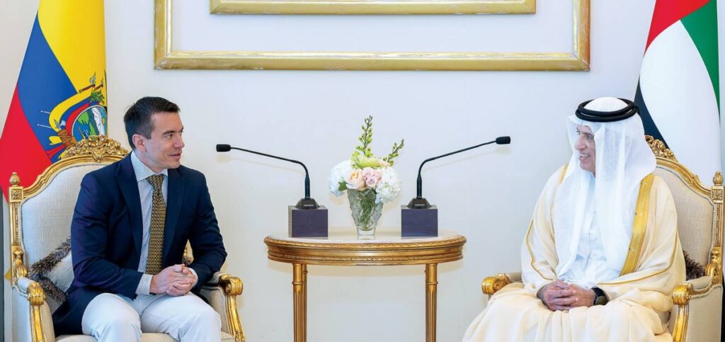 حاكم رأس الخيمة يبحث ورئيس الإكوادور تعزيز علاقات التعاون Al Bayan