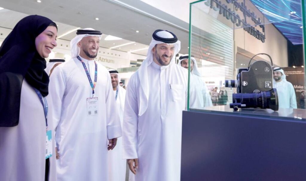 سلطان بن أحمد يزور قمة بريدج ويطّلع على أبرز مشروعات الإعلام والترفيه الرقمي Al Bayan