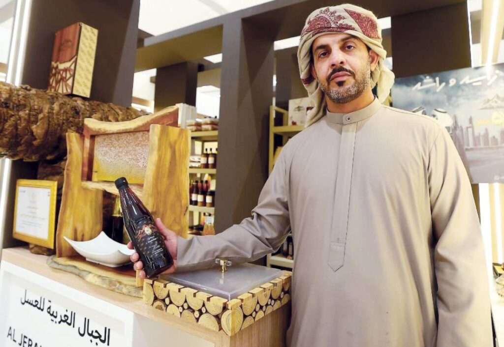 خبرات وأساليب إنتاج متوارثة في مهرجان حتا للعسل محمد سعيد