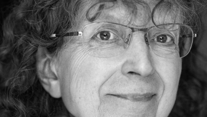 رحيل الشاعرة الدنماركية ماريانا لارسن