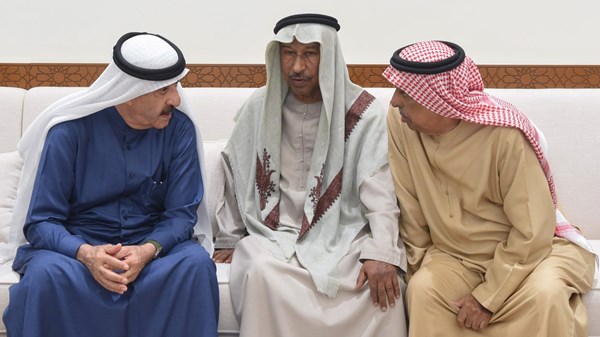 حاكم أم القيوين يقدم واجب العزاء في وفاة حصة سيف عبدالله كليب الطنيجي حاكم أم القيوين يقدم واجب العزاء في وفاة حصة سيف عبدالله كليب الطنيجي