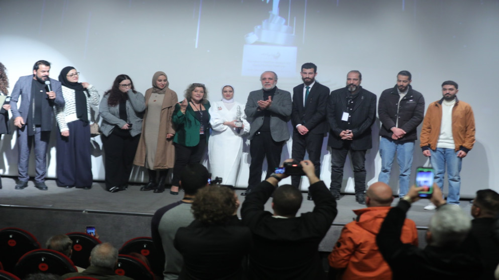 فوز الفيلم الأردني “سمسم” بريشة كرامة لأفضل فيلم روائي فوز الفيلم الأردني "سمسم" بريشة كرامة لأفضل فيلم روائي