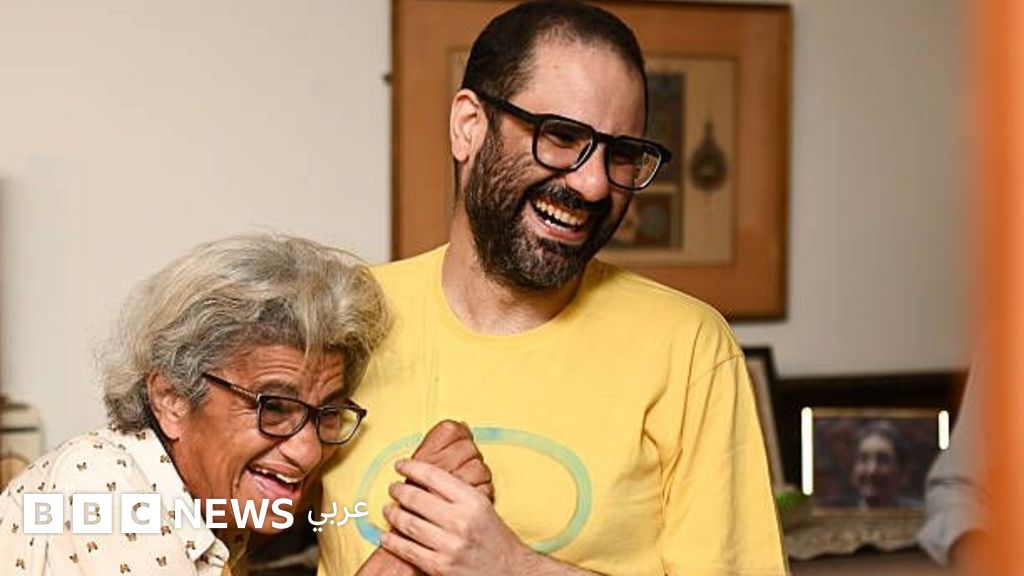 علاء عبد الفتاح: لماذا يطالب سياسيون بريطانيون بسحب جنسية الناشط المصري؟